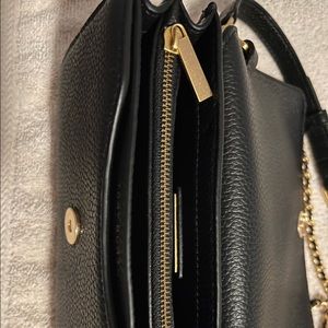 Brand new Authentic Tory Burch medium size crossbody.